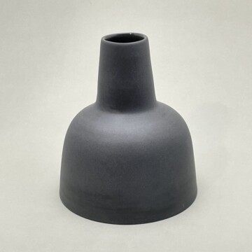 Image for Porcelain Bottle | Medium Black