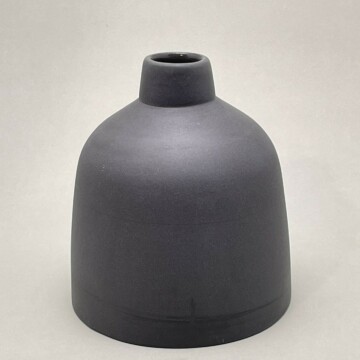 Image for Porcelain Bottle | Large Black