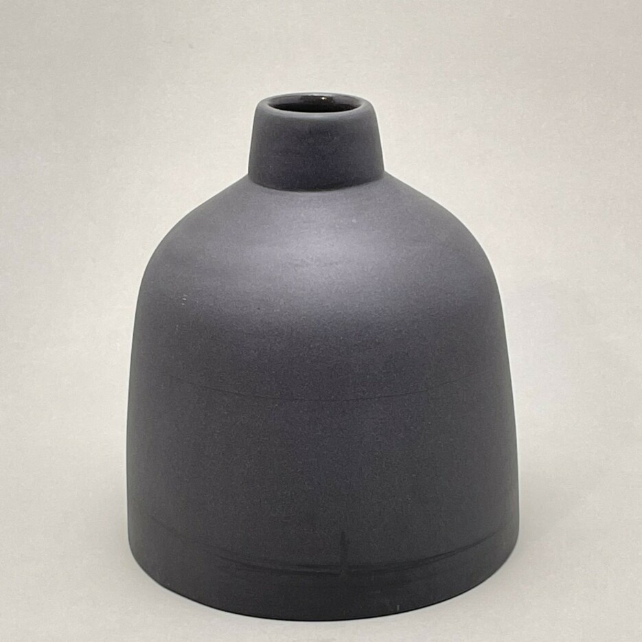 Image of Porcelain Bottle | Large Black