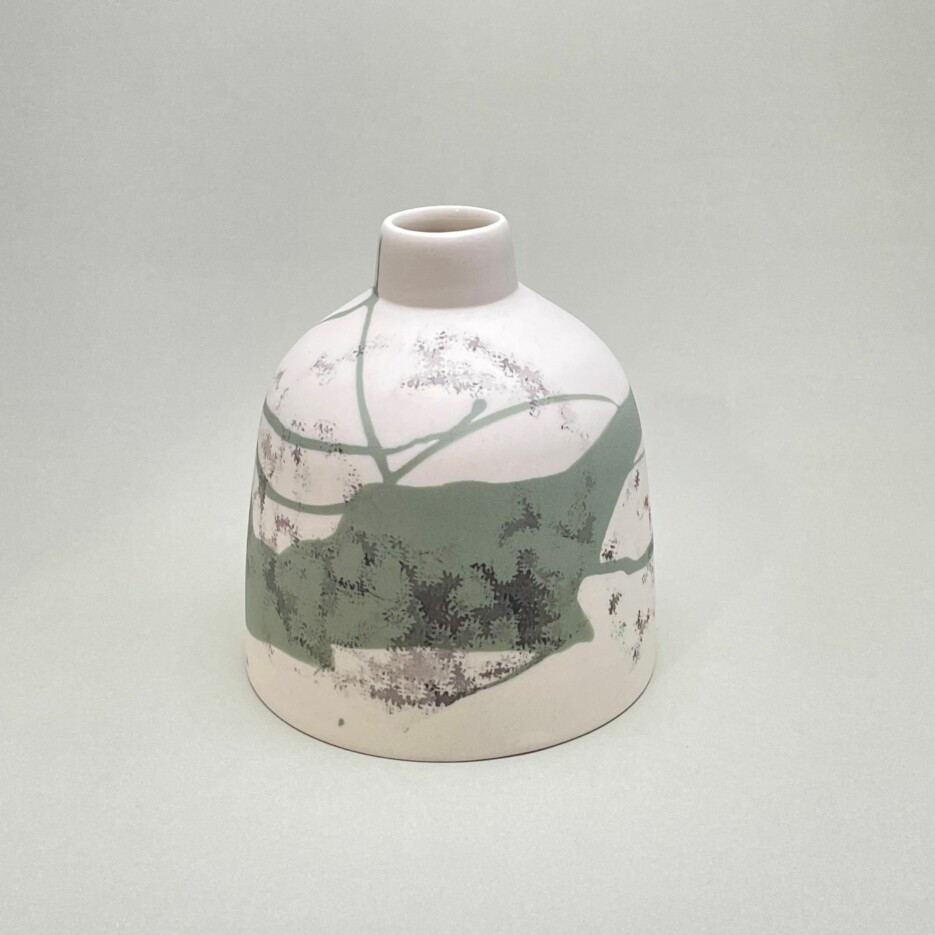 Image of Porcelain Bottle | Flora 2 Series Large